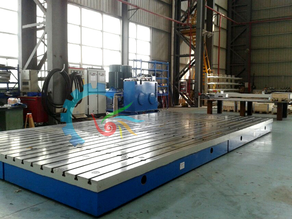 鉚接平臺(tái)  鑄鐵鉚接平臺(tái)  T型槽鉚接平臺(tái)  鑄鐵平臺(tái)