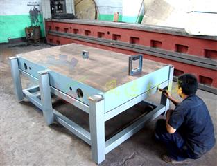鑄鐵找正平臺(tái)  找正平板 找正臺(tái) 找正工作臺(tái)